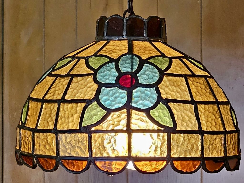 Tiffany Style Hanging Light Fixture