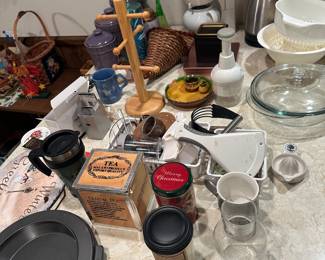 Misc. kitchen items