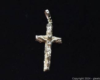 14kt Yellow Gold Crucifix Pendant 5pt9 Grams