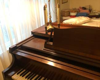 Hamilton Grand Piano & Candelabra Lamp