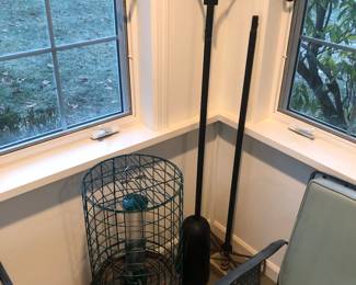 Bird Feeder with Pole