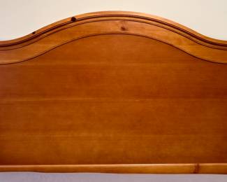 headboard detail