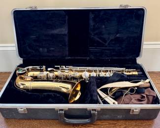 Bundy Selmer Saxaphone