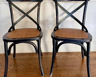 detail - black distressed paint