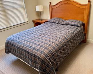 Klaussner Furniture Queen Bed