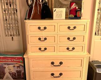 This dresser is going to go fast.  It's perfect for someone, perhaps you?  Notice there are a couple of holiday statuettes shown here.  