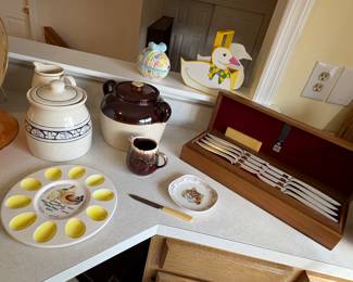 Pottery & Cutlery 