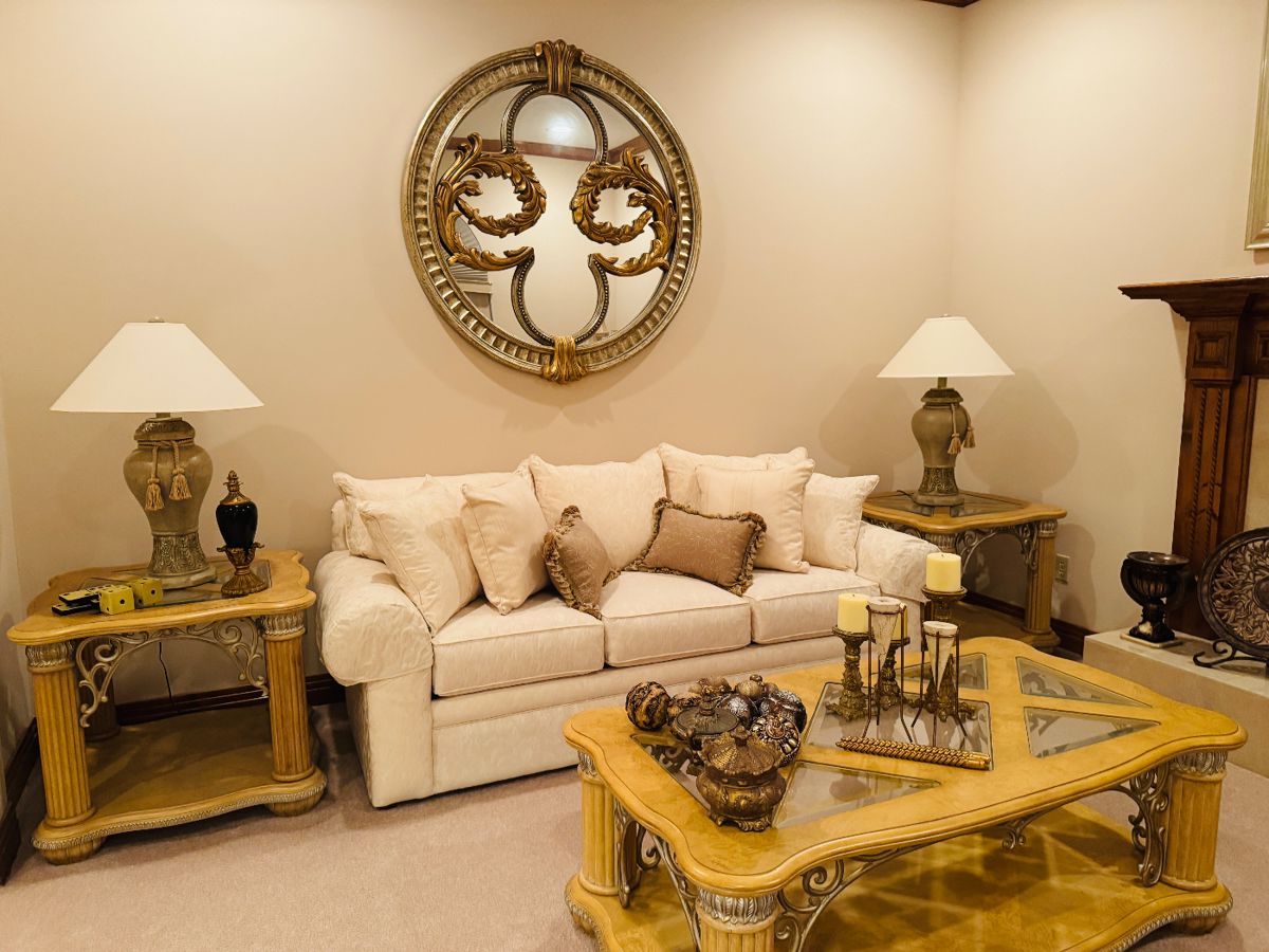 THOMASVILLE SOFA