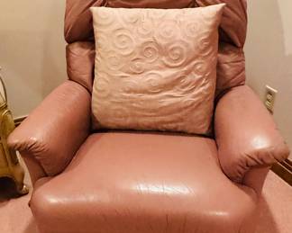 LEATHER RECLINER