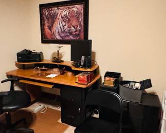 OFFICE DESK AND COMPUTER ITEMS
