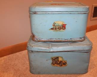Vintage Metal Bread Box