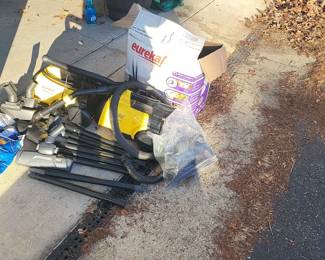 Eureka Mighty Mite 2 And All Accessories 