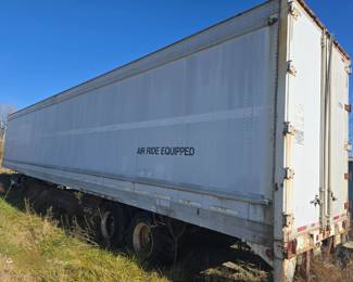 53-foot 1995 solid Lufkin Semi trailer