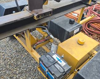 Commercial log splitter