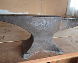 110 Pound Trenton anvil