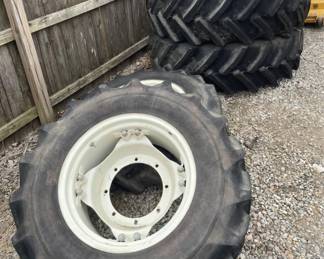 Factory tires for New Holland Tractor
