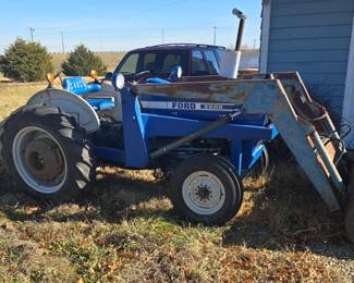 Early 70's Ford 2600 Tractor and Land Pride mower and bucket 312 hours
