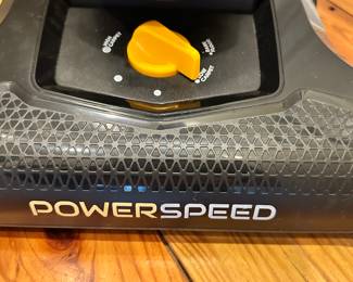 #124 - $40 - Eureka powerspeed cleaner
