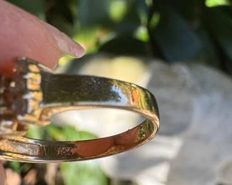 #109 - $375 - Amethyst & diamond ring 10kt gold - size 8.