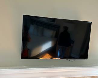 #65 - $200 - TCL Roku 42" TV

