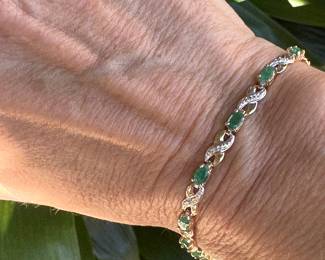 #114 -$350 - Emerald bracelet on 10kt yellow gold - size 7"L