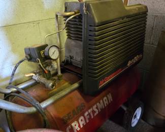 Craftsman 4hp 20 gal air compressor