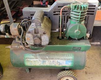 Campbell Hausfeld air compressor
