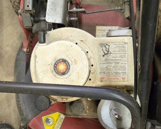 Multiple Snapper pushmowers, dethatcher attach., baggers, etc