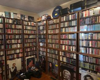 Large cd collection - taking offers 615-200-8297