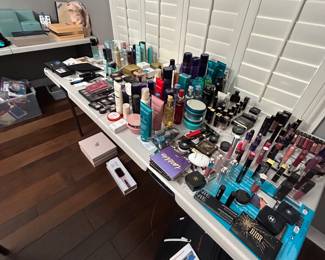 This is the big picture of the first cosmetics table.