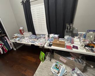 Back to the craft bedroom from the other side - more crafts!