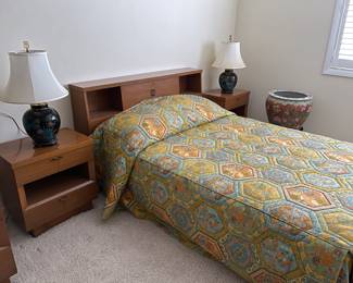 MAHOGANY BED AND NIGHTSTANDS