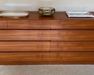 NORDISK ANDELS-EKSPORT Dresser and mirror.