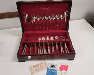 1847 Rogers Bros Silverplate Flatware set