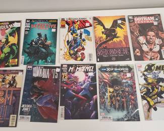 Mixed Comic Book lot: DC, Marvel, more: X-Men, Spider-man, Ms Marvel, more