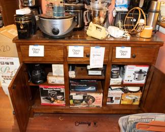 348Some Highlights Darien Estate Sale