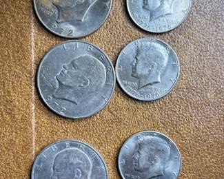Eisenhower Dollars 1972,73,74 plus Kennedy Bicentennial Half Dollars  More loose coins not pictured will be available!