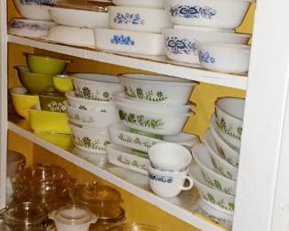 Vintage Glassbake, Fire King & other Bakeware 