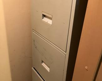 1 4-drawer and 2 2-drawer file cabinets 