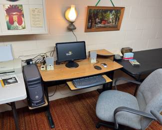 Computer Desk & Chair - Working Dell Computer System including Epson printer.