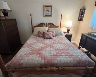 Full Size Pinecone Post Bed