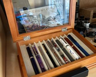 Fountain Pen Display Case 