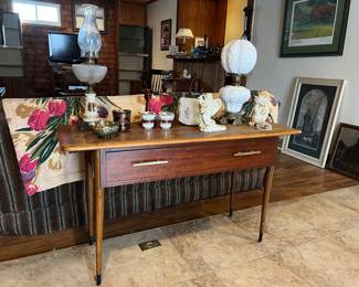 Mid century table by Lane