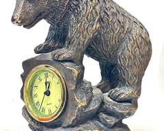 Grizzly Bear on top of boulders Mantel Clock Sculpture Bronze
