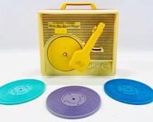 VINTAGE 1971 Fisher Price Music Box Record Player Bundle w/ 3 Discs
