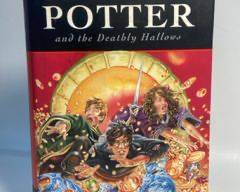 1st Edition Harry Potter and the Deathly Hallows on Bloomsbury by JK Rowling 2007
