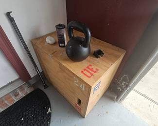 24-inch solid wood exercise box