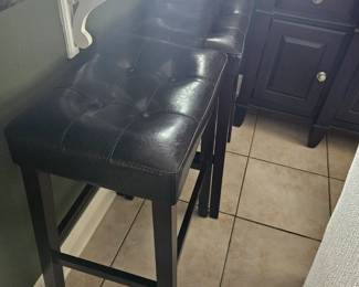 wood barstools with faux leather covering