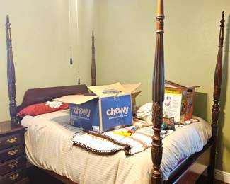 solid wood four post bed queen size