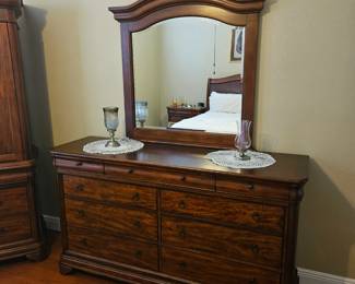 Solid wood dresser with mirror attached